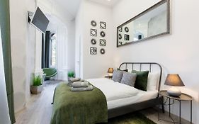 Silver Rooms By Staymood Holidays